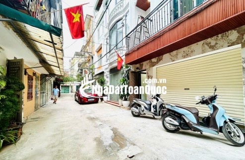 Linh Đàm 54m 4 tầng 13.5 tỉ