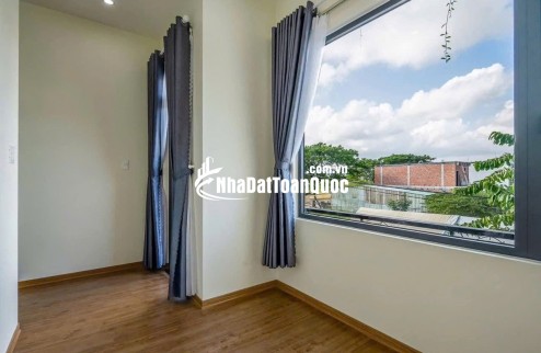 NHÀ PHƯỜNG 4, TRUNG TÂM TP. TÂN AN – THIẾT KẾ PHÁ CÁCH  – GIÁ 2 TỶ 2