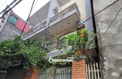 Bán nhà dân phố Triều Khúc, HN. DT 62m2, 4 tầng, giá 13.3 tỷ. LH: 0568433999