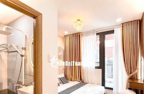 4 Tỷ nhỉnh: Nhà Quận 3- ngay bờ kè Hoàng Sa- Ngang gần 4m, 3 Tầng Full nội thất mới. VŨ 0933910039