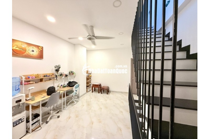 CHỈ 7 TỶ, NHÀ HXH – TAM PHÚ – 4 TẦNG – 3PN – SÁT TÔ NGỌC VÂN