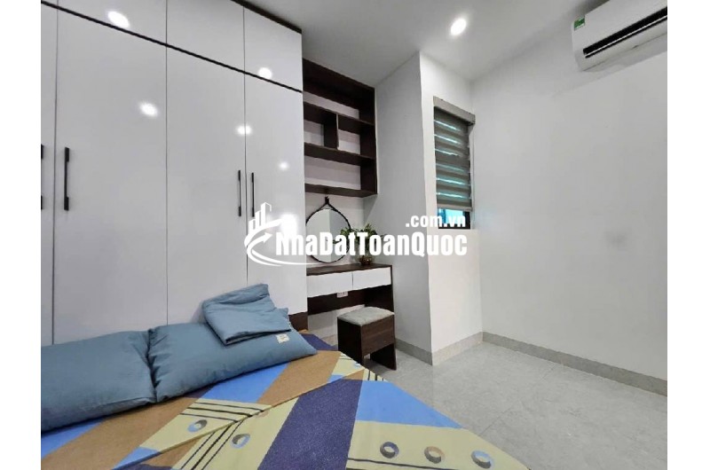 BÁN CHUNG CƯ MINI 18 PHÒNG, GẦN VIỆN E, THÁNG THU 100 TRIỆU