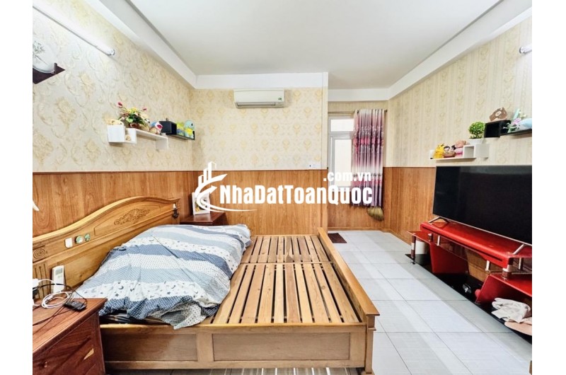 Bán nhà Hồ Văn Huê, Phú Nhuận: 86m2, 4 tầng, 4PN, sổ đỏ chính chủ, giá chỉ 15.5 tỷ - Cơ hội an cư lạc nghiệp tại vị trí vàng!