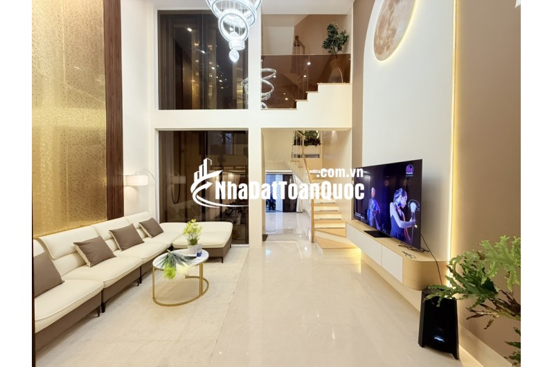 Gò Vấp nhà trong ngõ 5 tầng, 80m2, 4 phòng ngủ, sổ hồng trao tay, giá hời chỉ 9.5 tỷ - Cơ hội an cư lạc nghiệp lý tưởng!