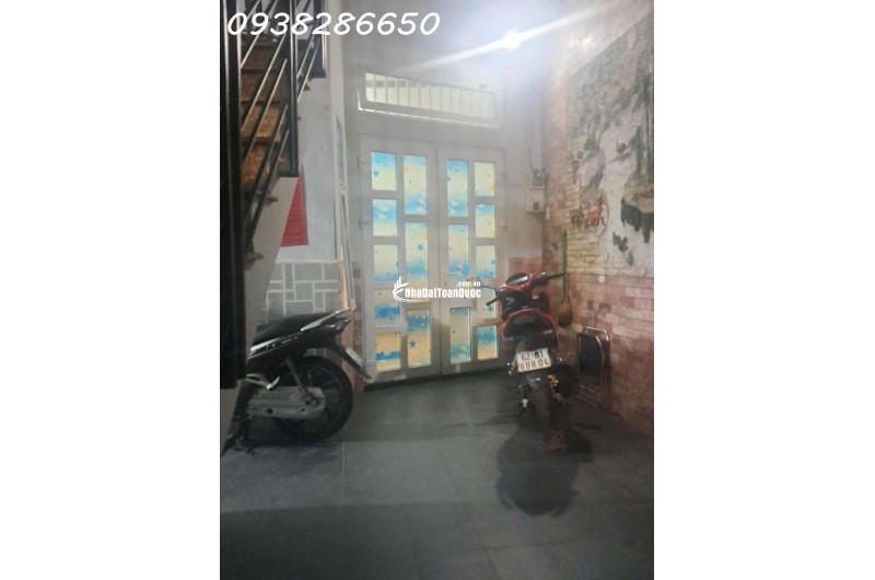 TRUNG MỸ TÂY Q12 - DÃY TRỌ 12 PHÒNG +1 CĂN C4, DT: 160M2 - SHR - GIÁ: 8,780 TỶ. CÔNG CHỨNG NGAY..