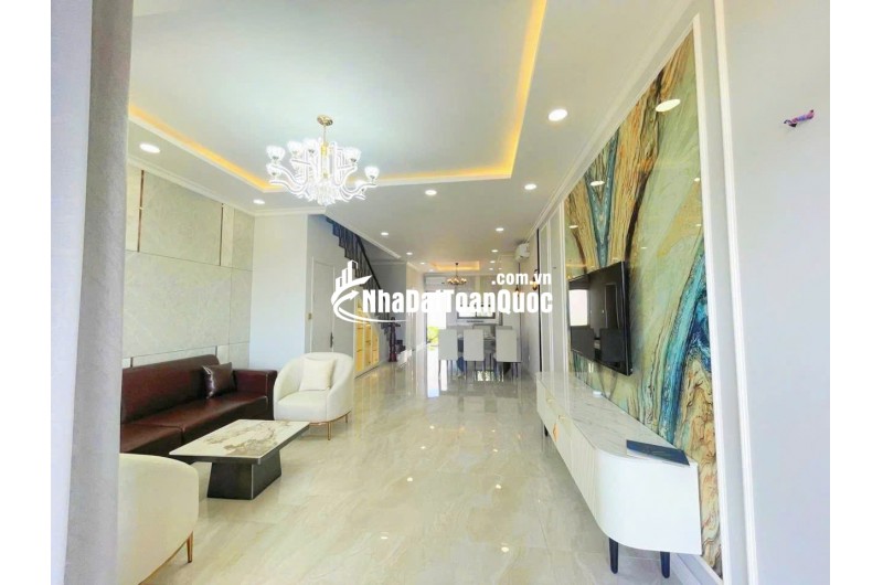 NHÀ PHỐ FULL NỘI THẤT - SỔ HỒNG RIÊNG - NGAY KCN CẦU TRÀM, TRONG KHU DÂN CƯ SẦM UẤT