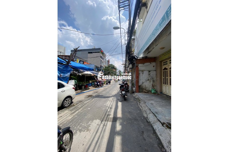Cho thuê mặt bằng 45m2 trống suốt Nguyễn Hữu Cảnh P22 Bình Thạnh