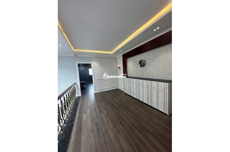NHÀ PHỐ FULL NỘI THẤT - SỔ HỒNG RIÊNG - NGAY KCN CẦU TRÀM, TRONG KHU DÂN CƯ SẦM UẤT