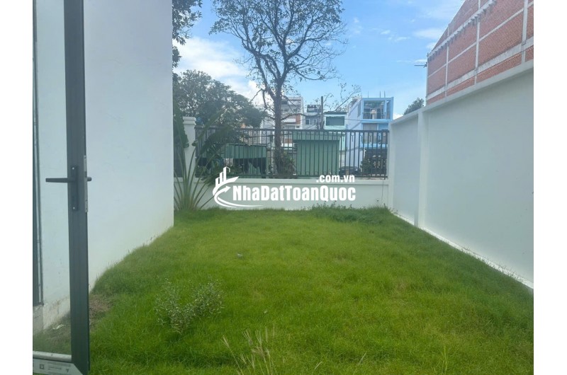 Bán căn biệt thự nhà thô mặt tiền đường Phường Bình Chiểu Thủ Đức