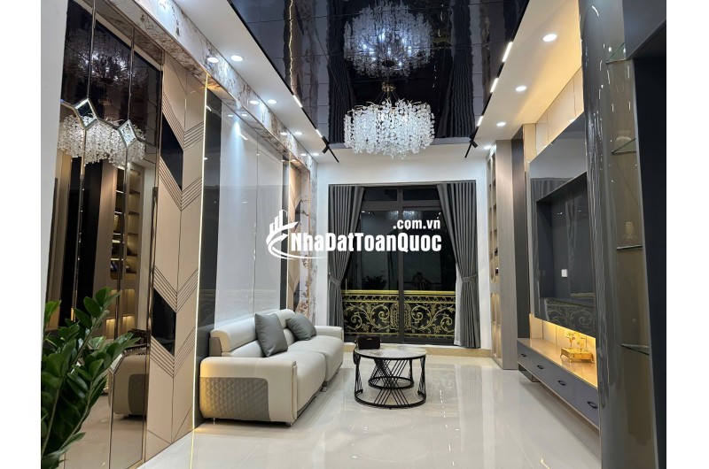 Mặt phố kinh doanh Kim Giang, DT 45m2, 5 tầng giá 18 tỷ.