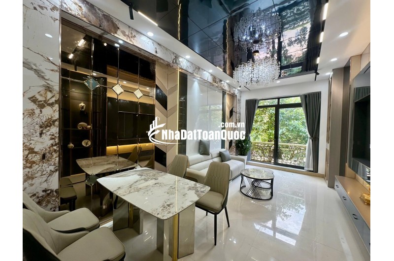 Mặt phố kinh doanh Kim Giang, DT 45m2, 5 tầng giá 18 tỷ.