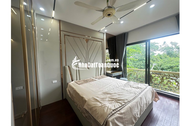 Mặt phố kinh doanh Kim Giang, DT 45m2, 5 tầng giá 18 tỷ.