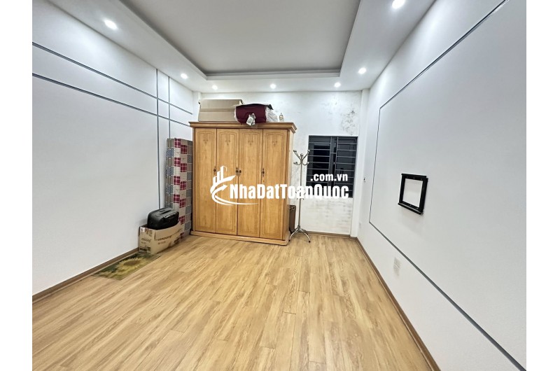 Nhà Kim Giang 32m, 3 tầng, mặt tiền 4m, ngõ thông ô tô tránh, cạnh KĐT mới Đại Kim