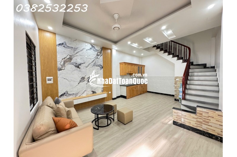 NHÀ MẶT PHỐ LAI XÁ –  1 NHÀ RA QL32 - Diện tích 40m2 - 4 tầng - giá chỉ 8,x  tỷ.