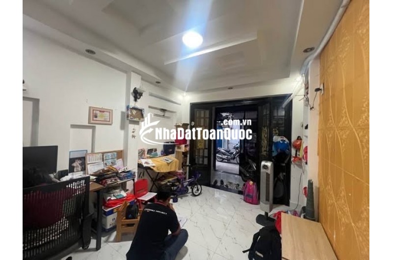 Nhà Lý Thái Tổ, Quận 10 – 82m² – Vị trí trung tâm cạnh vòng xoay Lý Thái Tổ – Giá nhỉnh 10  tỷ