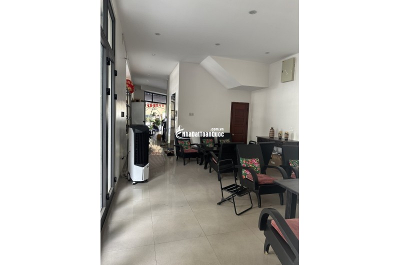 Bán nhà Trần Nhân Tông – 110m², 4 tầng, lô góc 2 mặt tiền, có thang máy – Giá chỉ 19.5 tỷ