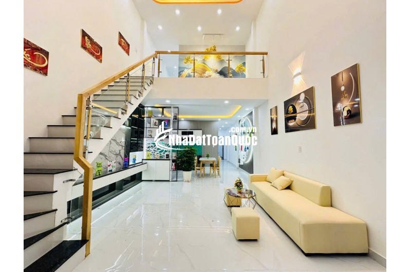 GIẢM GIÁ MẠNH 200TR CHO CĂN NHÀ THIẾT KẾ HIỆN ĐẠI 103,7 M2 CHỈ CÒN 2 TỶ 450 ĐÃ HOÀN CÔNG