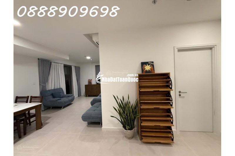 Sốc bán căn góc Urban Green, 65m2, 2PN2WC giá 4.2 tỷ, có HĐMB. LH 0888.90.96.98