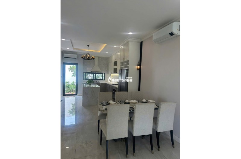 NHÀ PHỐ FULL NỘI THẤT - SỔ HỒNG RIÊNG - NGAY KCN CẦU TRÀM, TRONG KHU DÂN CƯ SẦM UẤT