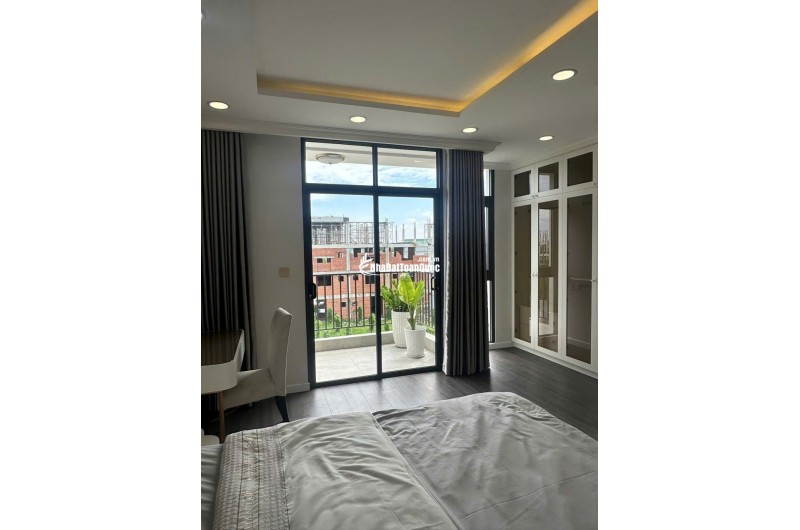 NHÀ PHỐ FULL NỘI THẤT - SỔ HỒNG RIÊNG - NGAY KCN CẦU TRÀM, TRONG KHU DÂN CƯ SẦM UẤT