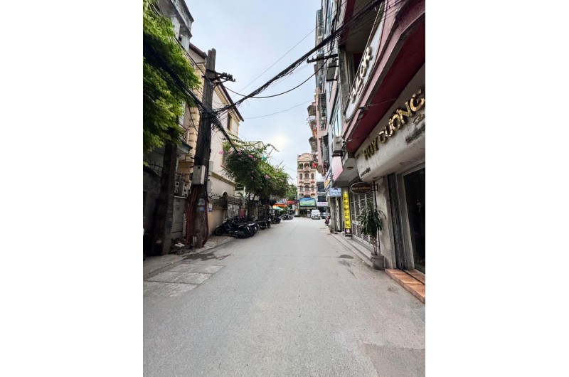 Bán nhà phố Tôn Đức Thắng 8 tầng thang máy, Gara ô tô, ngõ thông ô tô tránh kinh doanh văn phòng, nhà đẹp mới tinh