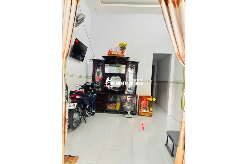BÁN NHÀ GIÁ TỐT – TRUNG TÂM DĨ AN