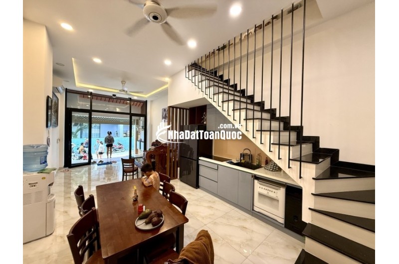 CHỈ 7 TỶ, NHÀ HXH – TAM PHÚ – 4 TẦNG – 3PN – SÁT TÔ NGỌC VÂN