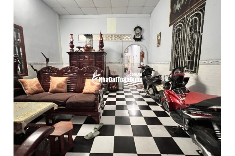 Bán nhà Phường Linh Xuân, TP HCM,  đường Số 10, 110m2, 2PN, SH, 6.9 tỷ. LH: 0933125879