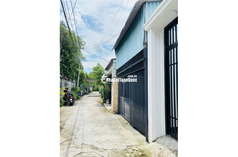 BÁN NHÀ GIÁ TỐT – TRUNG TÂM DĨ AN