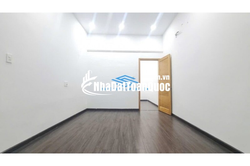 Bán Nhà Đẹp 2 Tầng Mặt Tiền Trần Nguyên Hãn – Nha Trang – Giá Chỉ 7,2 Tỷ