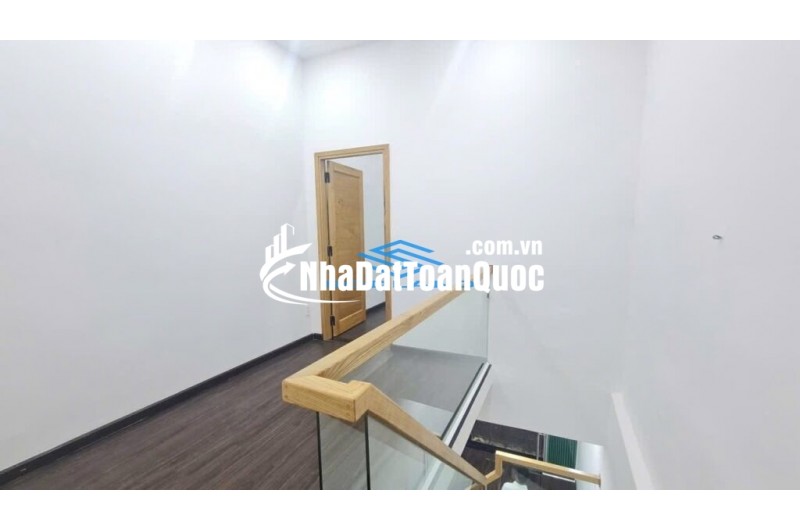 Bán Nhà Đẹp 2 Tầng Mặt Tiền Trần Nguyên Hãn – Nha Trang – Giá Chỉ 7,2 Tỷ