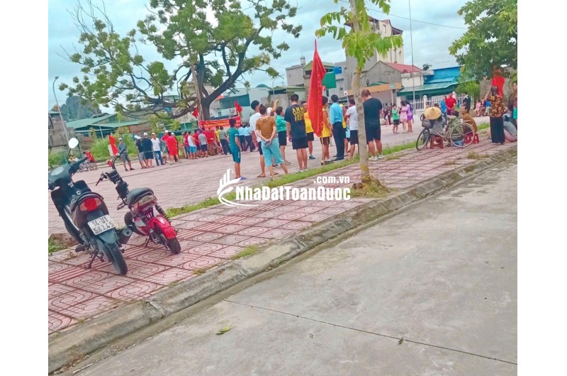 ngôi nhà này là tâm huyết của tôi nay tôi cần bán nhà 2 tầng vị trí khu vực dự án tái định cư