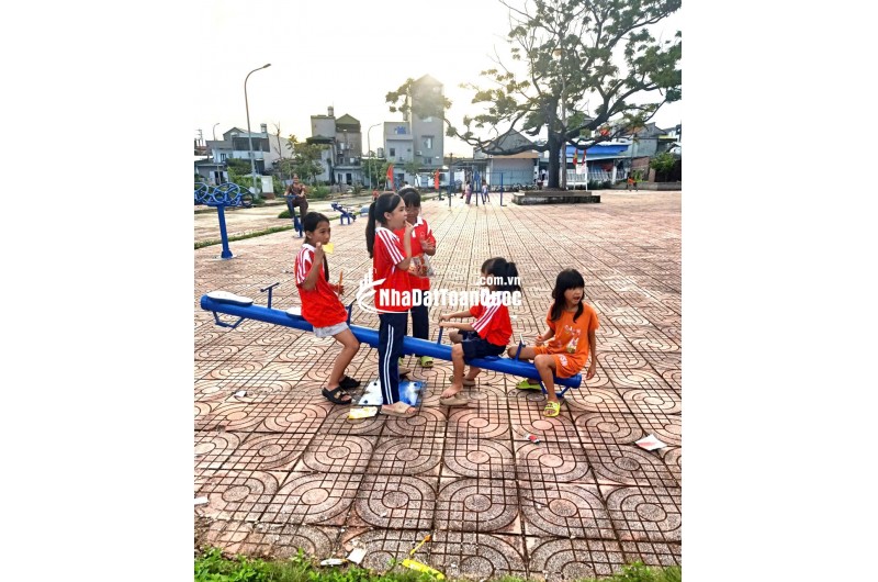 BÁN GẤP NHÀ 2 TẦNG KIÊN CỐ – CHÍNH CHỦ, GIÁ RẺ HƠN THỊ TRƯỜNG