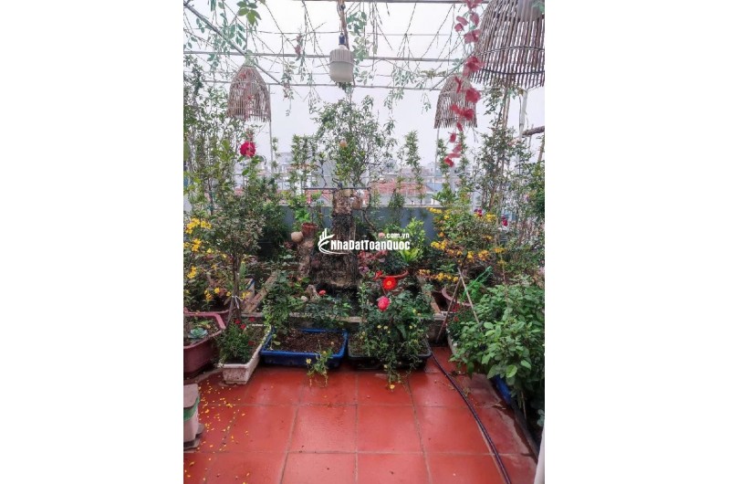 Nhà mới ở ngay Nhổn, MT 4.2m, 6 tầng, 35m2, giá nhỉnh 5 tỷ