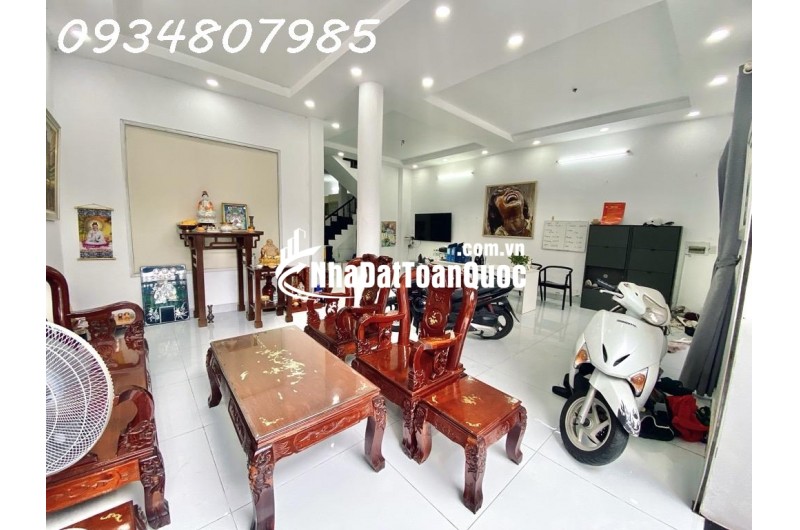 Nhà to như Biệt Thự, Hẻm ô tô quay đầu, 130m2 ngang 8mx18, 3 tầng btct sát trường chinh