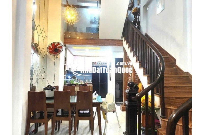  BÁN NHÀ 4 TẦNG - LÔ GÓC HAI MẶT THOÁNG – Ô TÔ NHỎ VÀO NHÀ – VĂN TRÌ, GẦN ĐH CÔNG NGHIỆP