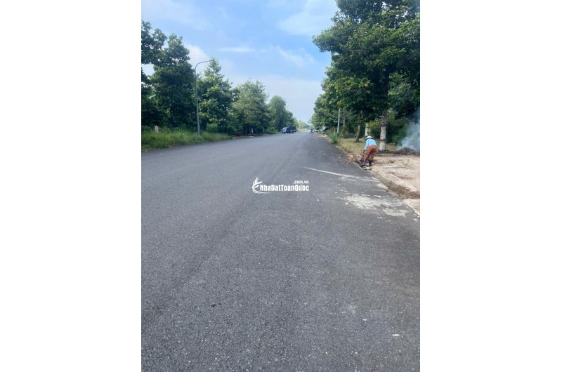 Mt Đào Sư Tích 720m2 ( 300m2 ) thổ cư giá 40 tỷ