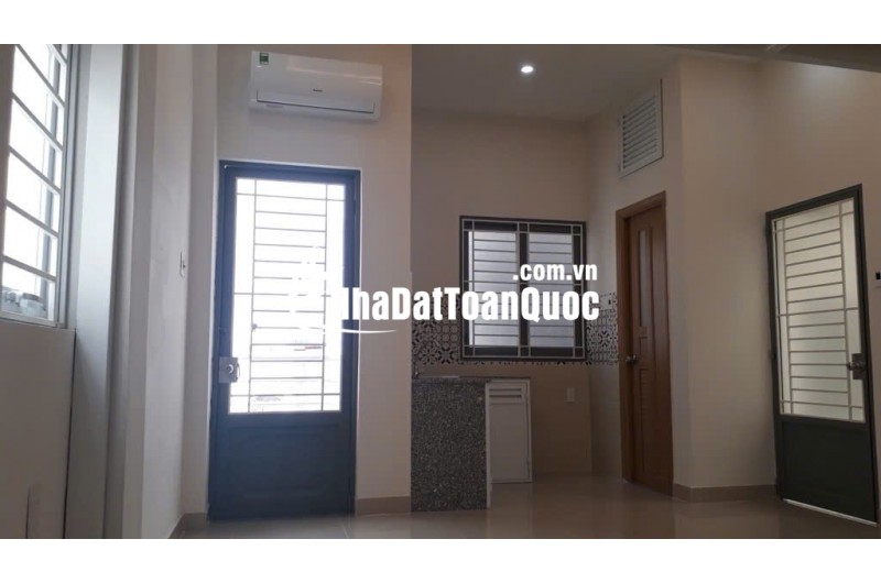 [ HOT] TIỆN NGHI TẠI Q7– NHÀ HẺM CÁCH MẶT TIỀN VÀI CĂN – GIÁP CÁC TRUNG TÂM Q1, Q4. NHÀ CỰC ĐẸP 3 TẦNG CÓ THỂ VÀO Ở LUÔN – CHỈ NHỈNH 6 TỶ