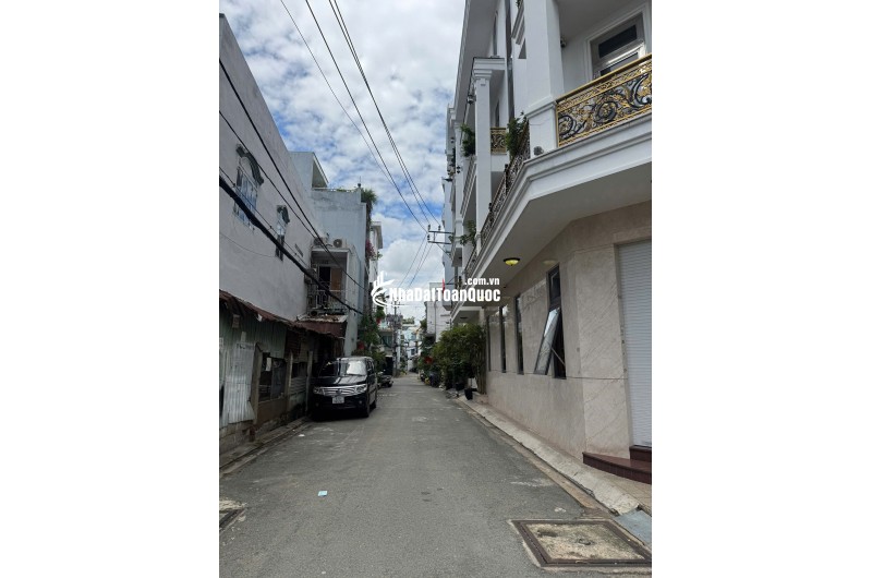 NHÀ HẺM XE HƠI VƯỜN LÀI – TRỆT 2 LẦU + ST – KHU VIP DÂN TRÍ CAO. LH:0908693110.