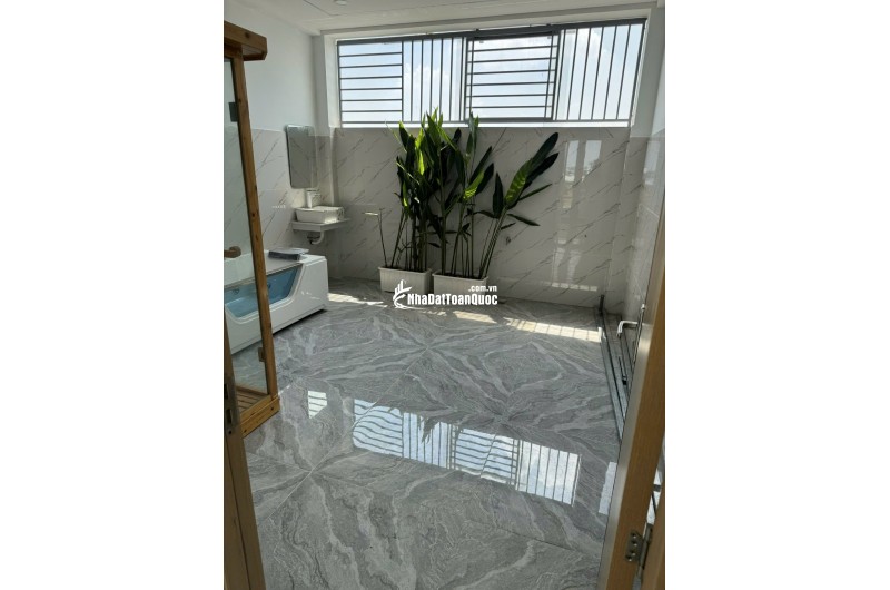 Bán nhà đường Thạnh Xuân 47, Quận 12, HXH, DT 53m², 4 PN, 4WC
