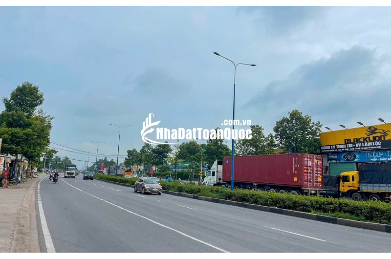 BÁN ĐẤT GIÁ RẺ  NGAY NGÃ TƯ ĐƯỜNG MỸ PHƯỚC TÂN VẠN 1088M2 GIÁ 25 TỶ.