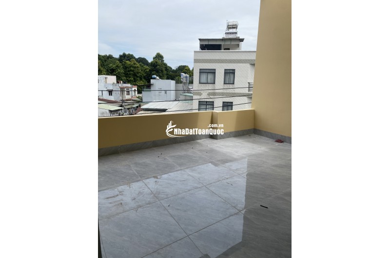 NHÀ MẶT TIỀN KINH DOANH, 3 TẦNG, T/TÂM DĨ AN, VÔ LÝ THƯỜNG KIỆT, NGANG ĐẸP 5,5M, NHỈNH 6 TỶ!