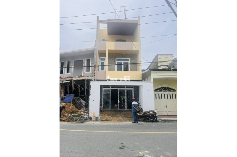 NHÀ MẶT TIỀN KINH DOANH, 3 TẦNG, T/TÂM DĨ AN, VÔ LÝ THƯỜNG KIỆT, NGANG ĐẸP 5,5M, NHỈNH 6 TỶ!
