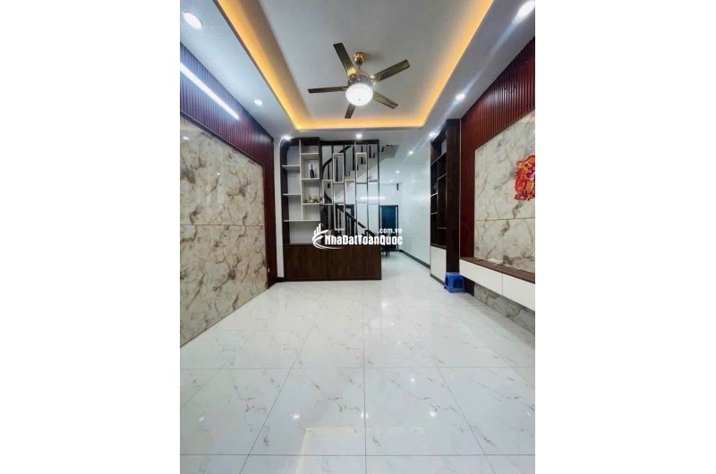 CỰC HIẾM – NHÀ TRUNG TÂM HOÀNG MAI – 43M2 – 4 TẦNG CHỈ 7.3 TỶ (TL). LH:0399422286.