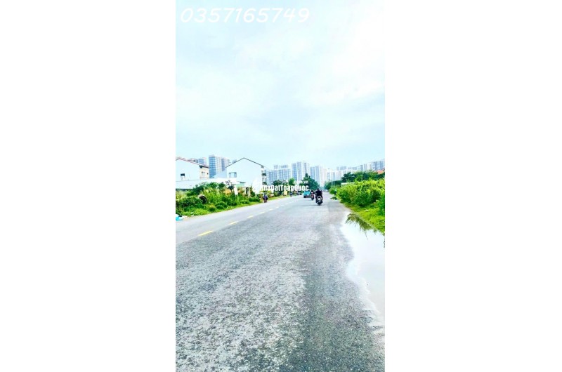BÁN ĐẤT QUẬN 9 - NGAY CỔNG BÊN PHƯỚC THIỆN VIEW VINHOMES Q9 - LÔ GÓC 2 MẶT TIỀN -