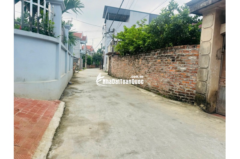 Bán Fo gần đai học Bách Khoa. 160m chia được 2 lô