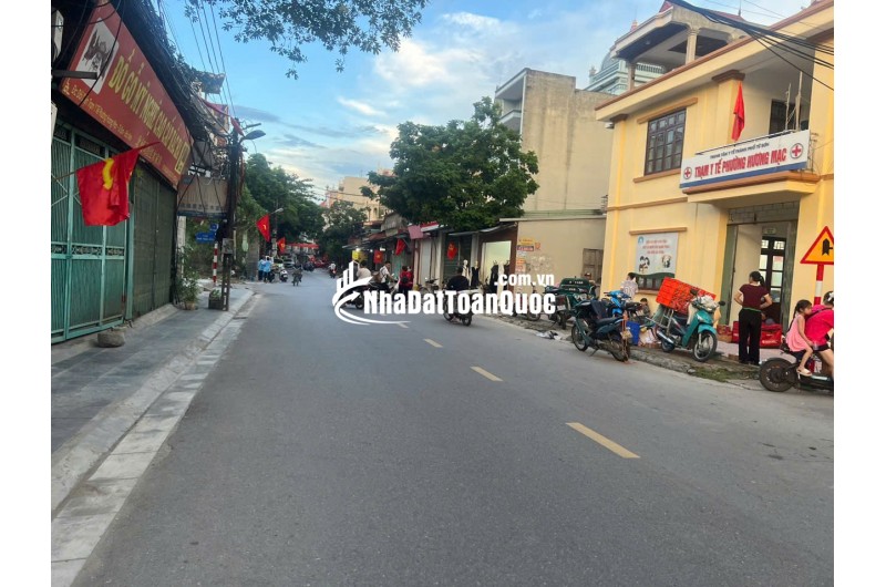 Bán nhà riêng tại KĐT Phù Khê, 2,7 tỷ, 50m2, mặt tiền 4m, pháp lý đầy đủ, uy tín!
 Phù Khê, Phù Khê, Từ Sơn, Bắc Ninh!
 Giá chỉ 2,7 tỷ VND,