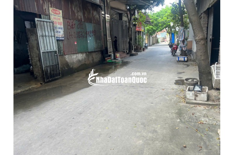 Bán nhà riêng tại KĐT Phù Khê, 2,7 tỷ, 50m2, mặt tiền 4m, pháp lý đầy đủ, uy tín!
 Phù Khê, Phù Khê, Từ Sơn, Bắc Ninh!
 Giá chỉ 2,7 tỷ VND,