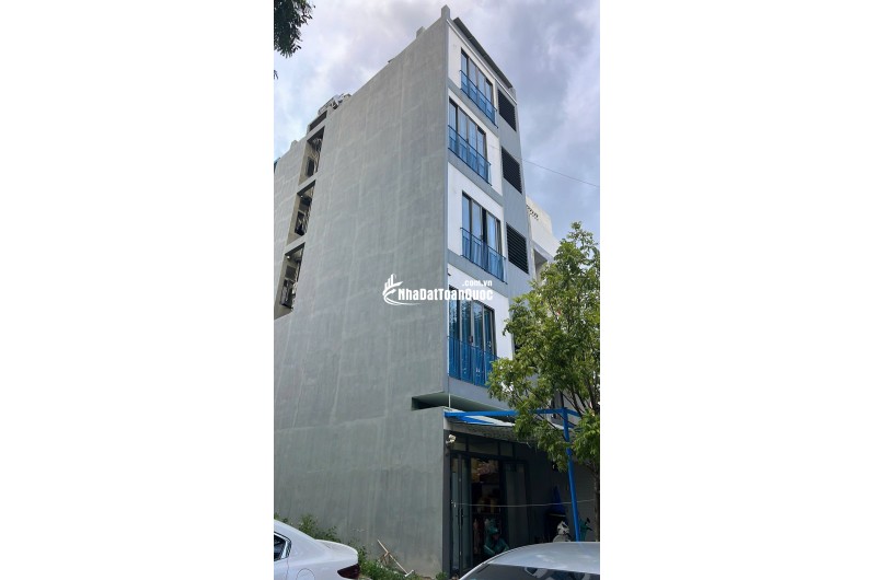 Chính chủ bán toà căn hộ 2MT, 5 tầng, vừa ở riêng biệt, vừa khai thác dòng tiền 60tr/tháng. Lh:0944900055
