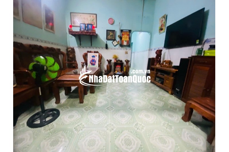 NHÀ CẤP 4 – LÀNG ĐHQG, GẦN BXMĐ MỚI chỉ nhỉnh 2 Tỷ